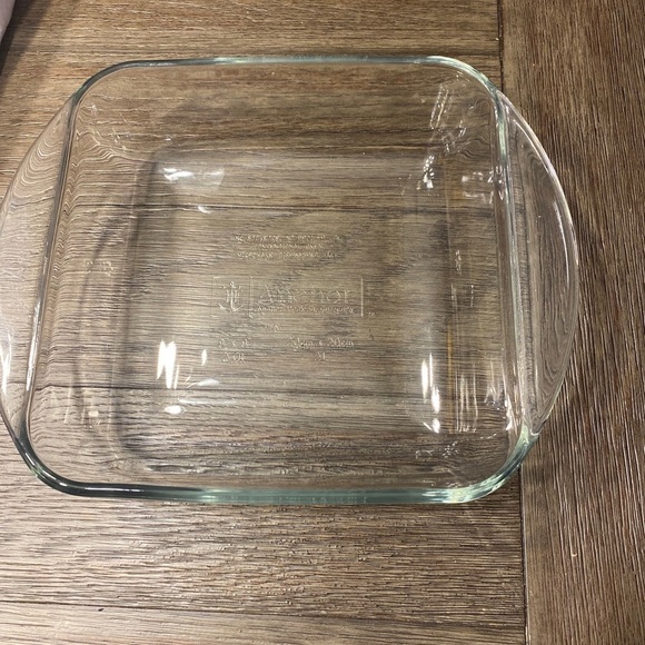 Anchor Hocking Glass Casserole Baking Dish 8" Square 2 Quart Vintage USA. - Picture 2 of 4